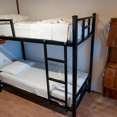 Beds ホステル *
